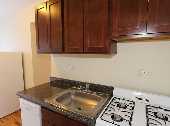 4th image of 2908 N Mildred Ave APT 3Q