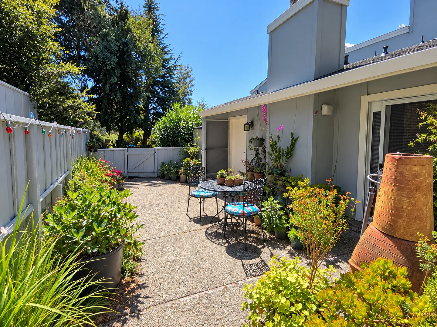 Charming 2BR/1.5BA Condo in Spindrift Aptos, Near Rio Del Mar Beach — Photo 2