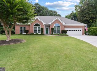 570 Nellie Ln, Loganville, GA