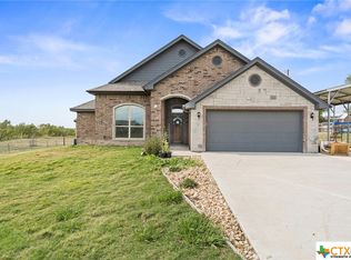 8070 Shaw Rd, Rogers, TX 76569
