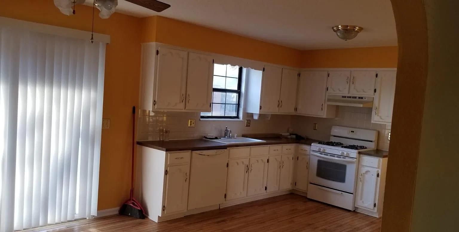 3 bed, 1400 sqft, $2,000 — Photo 3