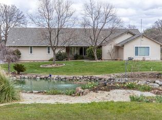 19360 Country View Dr, Cottonwood, CA 96022