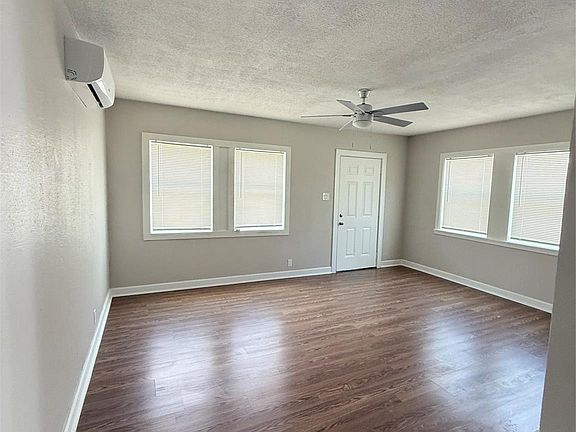 3rd image of 5140 Polk St