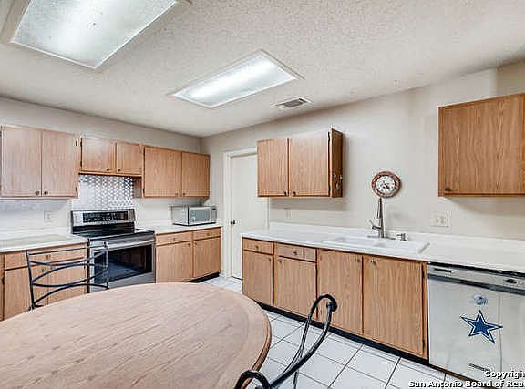 5th image of 8215 Misty Cedar Dr