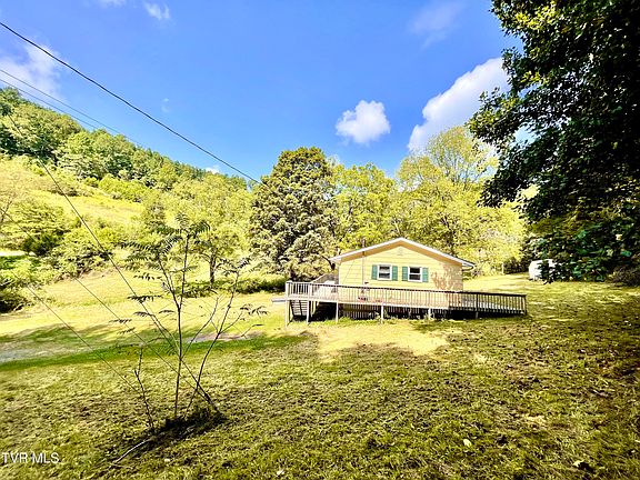3rd image of 6090 Shaffertown Rd
