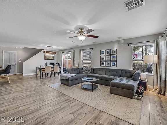 4th image of 10816 Myrtle Grove Ave