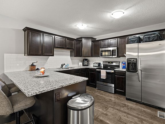 4th image of 6575 SE Sweetgrass Ln