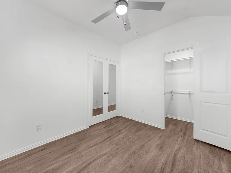 216 Fairmeade Dr — Photo 16