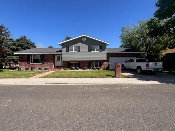 201 W Pat O'Hara Dr, Powell, WY 82435