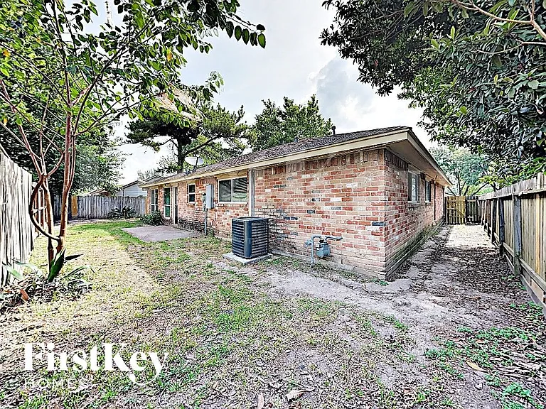 11319 Snow Bay Dr — Photo 15