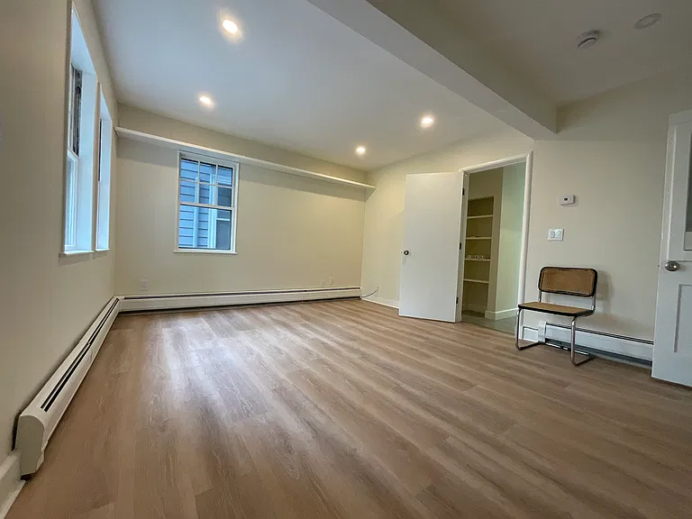 49 Irving St #3 — Photo 16
