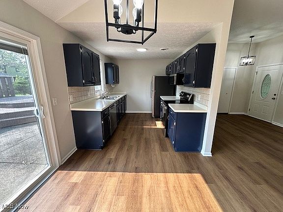 5th image of 4111 Berkeley Dr