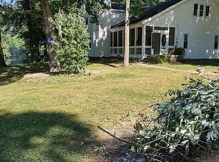 5320 W Mohawk Dr, West Terre Haute, IN 47885