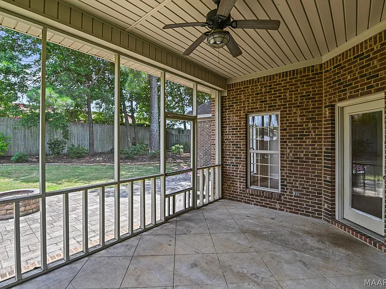 1694 Pebble Creek Dr — Photo 36