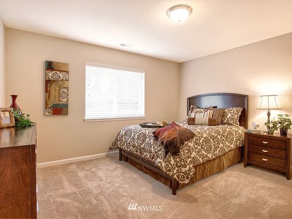 5th image of 1011 27th StPl NW #22