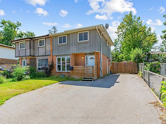 2nd image of 59 Chaucer Cres