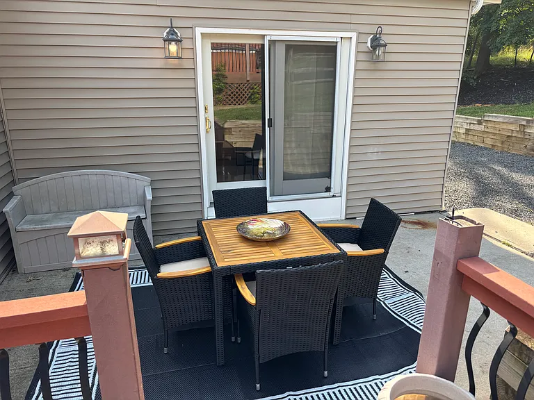 76 King George Rd #1 — Photo 8