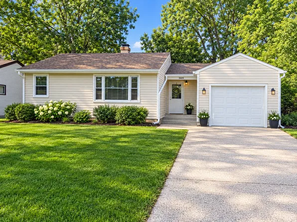5609 Bunny Ave, McHenry, IL 60051