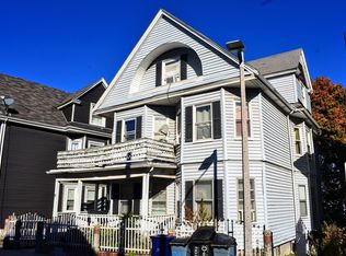 10 Quincefield St, Dorchester, MA 02125