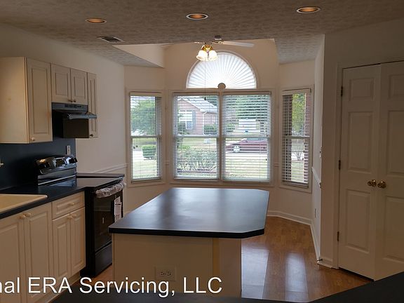 3rd image of 3401 Salem Cove Trl SE