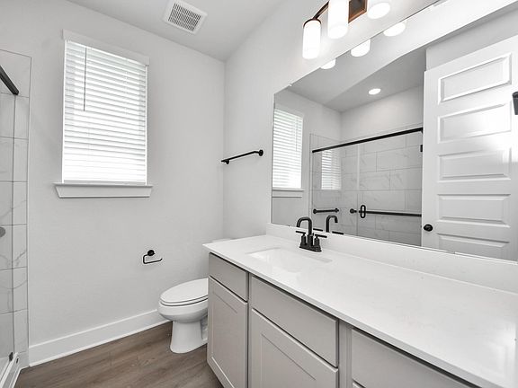 5th image of 1915 Tioga View Dr