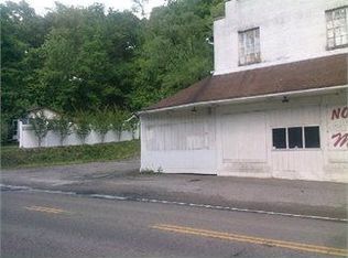 2016 Roxalana Rd, Dunbar, WV 25064