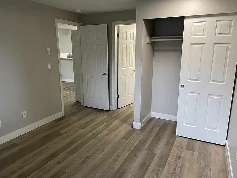 Redmond Park Apts — Photo 1