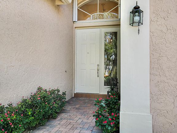 3rd image of 6634 Camarillo Terrace Ln