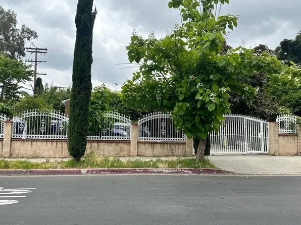 14061 Sayre St, Sylmar, CA 91342