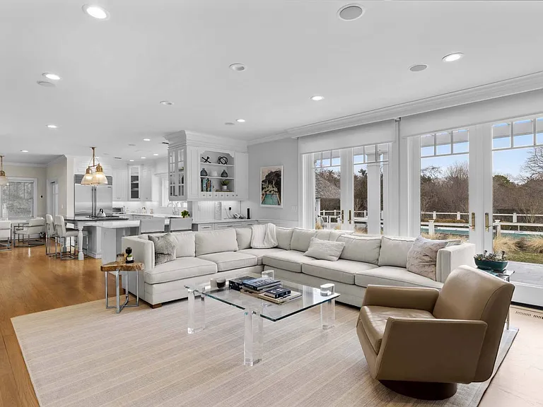 10 Parrish Pond Ln — Photo 12