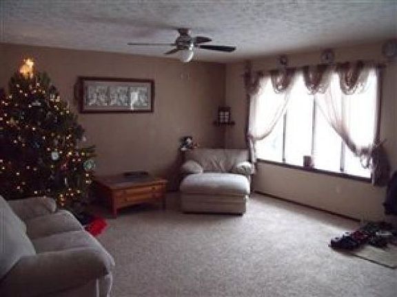 2nd image of 847 Community Rd