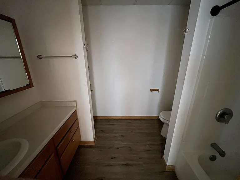 341 Main St — Photo 6