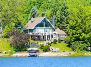 N7370 Krahn Dr, Whitewater, WI 53190