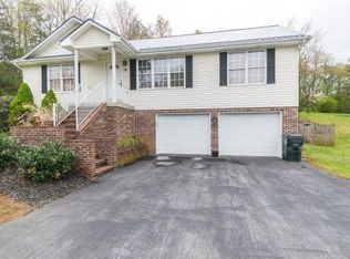 101 Meadowcrest Dr, Bristol, VA 24201