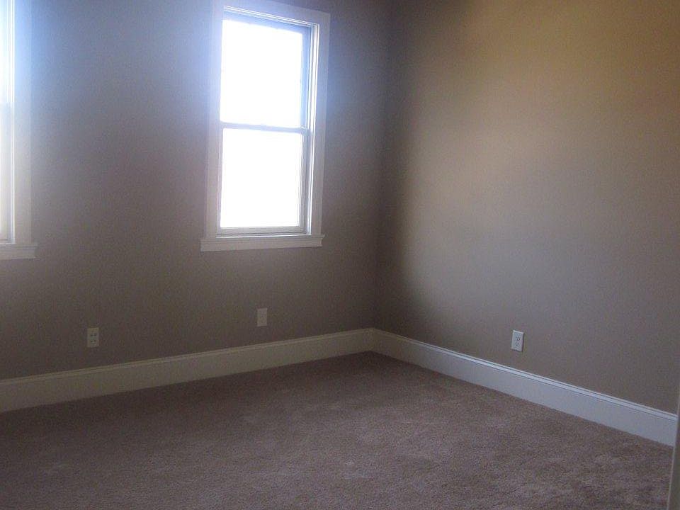 1st image of 336 Broken Arrow Dr