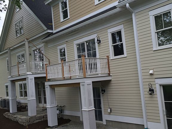 Rear showing deck