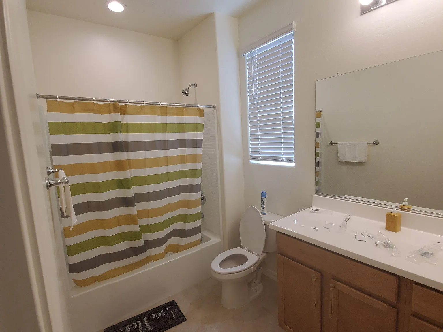 4 bed, 3.0 bath, 1800 sqft, $1,001 — Photo 4