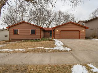 3305 E 33rd St, Sioux Falls, SD 57103