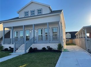 4500 Anais St, Meraux, LA 70075