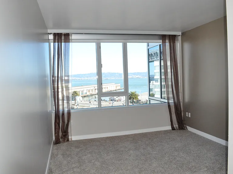 501 Beale St #7D — Photo 6