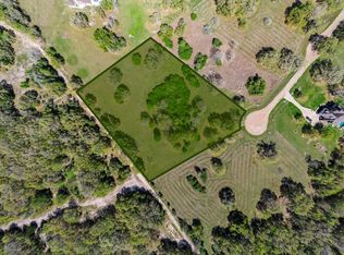 3 Center Tree Dr, Palacios, TX 77465