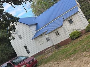 25046 Division St, Clarksville, IA 50619