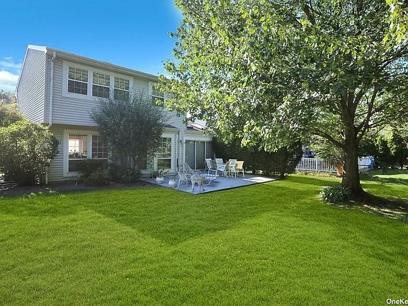 5th image of 217 Fairfield Dr E #217