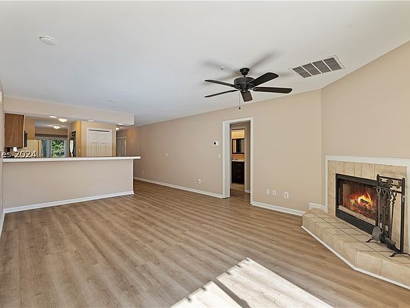4th image of 50 Yacht Cove Drive #412