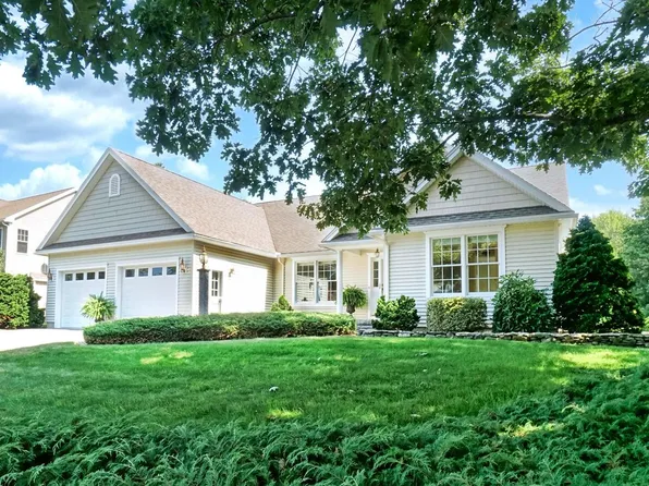 44 Evergreen Farms Road, Scarborough, ME 04074