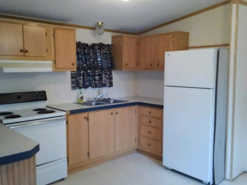 2nd image of 4016 Tower View Dr