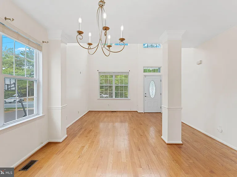 13100 Bustleton Ave — Photo 10