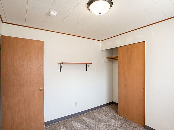 Fargo, ND Forest Avenue Apartments | Bedroom