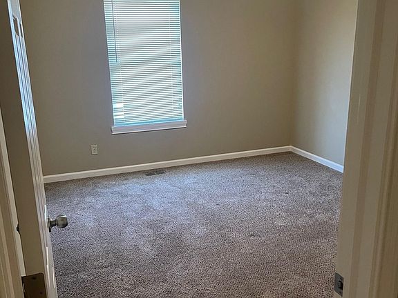 4th image of 274 Meadow Dr #274