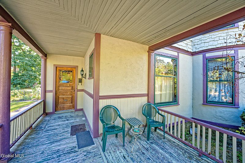 3rd image of 1078 Gillespie Street